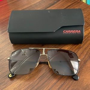 Carrera Aviators w/case and cloth